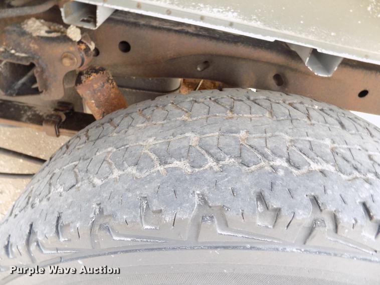 image for item FG9425 2005 Ford F150 XL SuperCab pickup truck