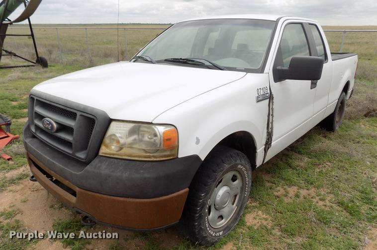 image for item FG9426 2008 Ford F150 XL SuperCab pickup truck