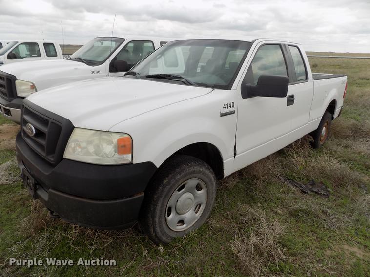 image for item FG9427 2005 Ford F150 XL SuperCab pickup truck