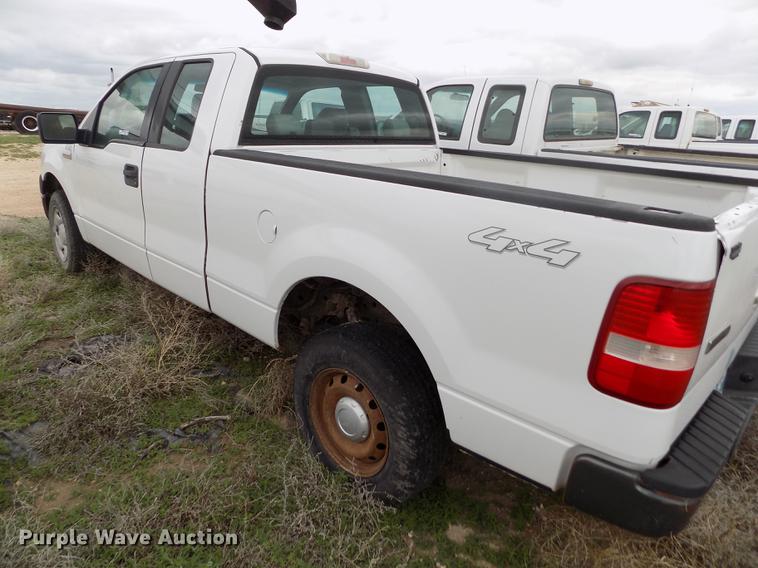 image for item FG9427 2005 Ford F150 XL SuperCab pickup truck