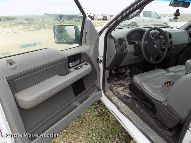 image for item FG9427 2005 Ford F150 XL SuperCab pickup truck