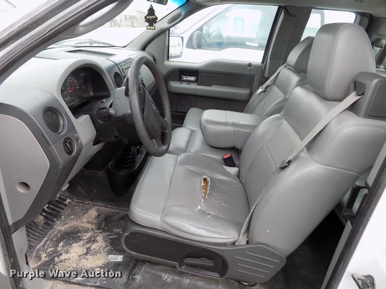 image for item FG9427 2005 Ford F150 XL SuperCab pickup truck