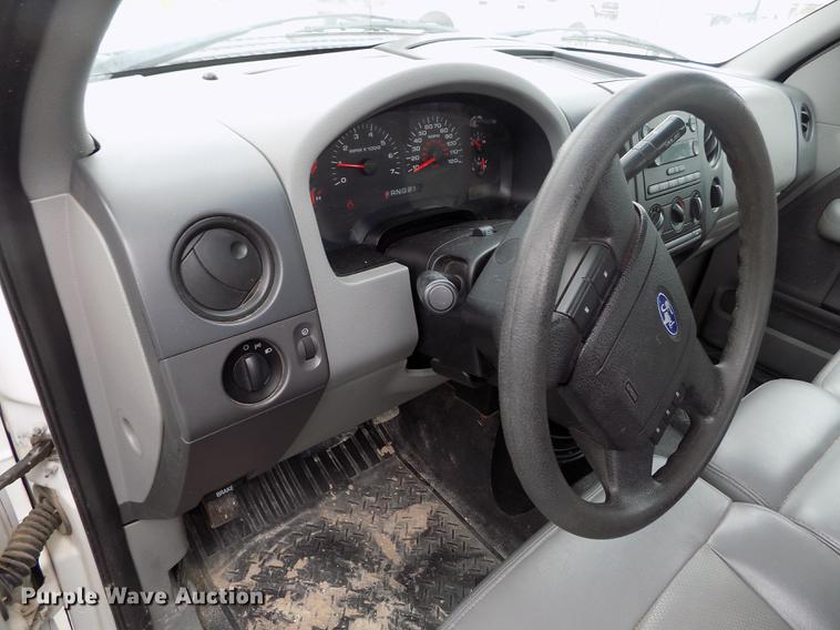 image for item FG9427 2005 Ford F150 XL SuperCab pickup truck