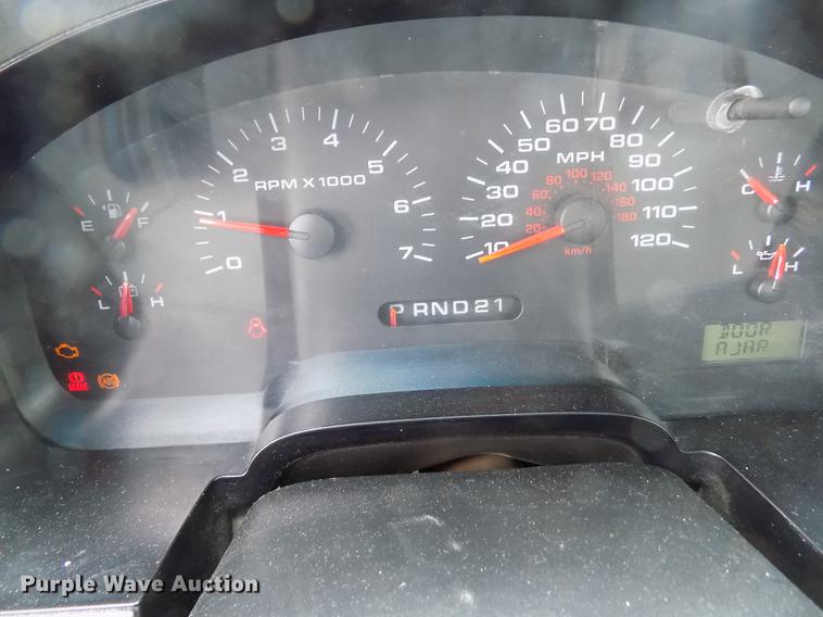 image for item FG9427 2005 Ford F150 XL SuperCab pickup truck