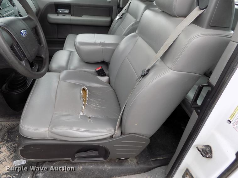 image for item FG9427 2005 Ford F150 XL SuperCab pickup truck