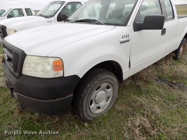 image for item FG9427 2005 Ford F150 XL SuperCab pickup truck