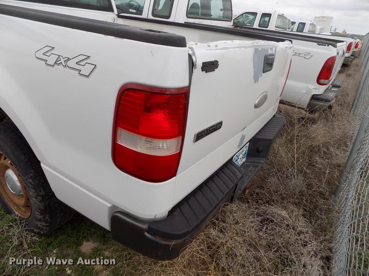 image for item FG9427 2005 Ford F150 XL SuperCab pickup truck