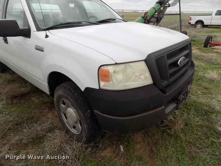 image for item FG9427 2005 Ford F150 XL SuperCab pickup truck