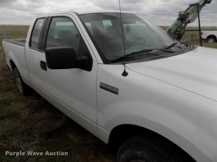 image for item FG9427 2005 Ford F150 XL SuperCab pickup truck