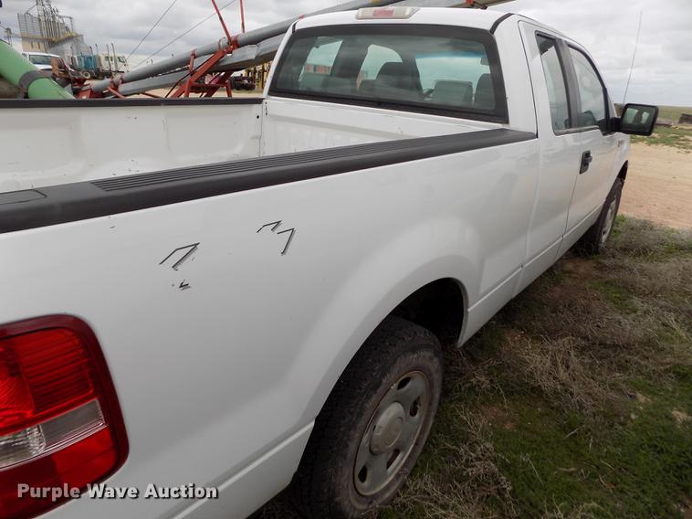 image for item FG9427 2005 Ford F150 XL SuperCab pickup truck