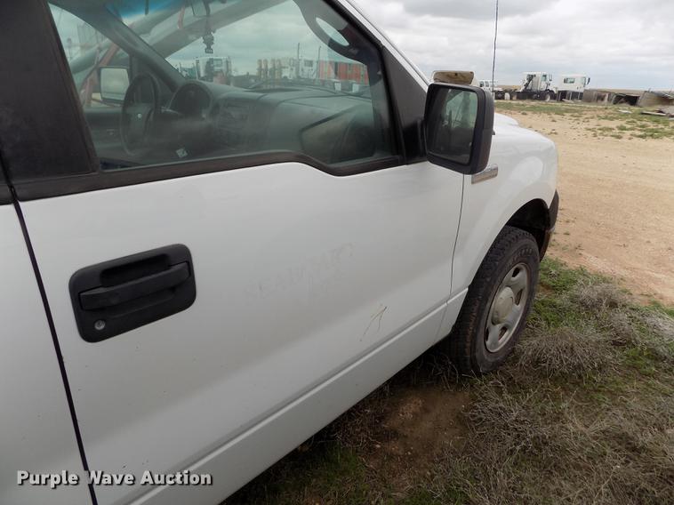 image for item FG9427 2005 Ford F150 XL SuperCab pickup truck