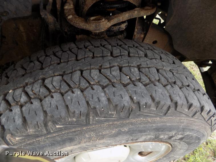 image for item FG9427 2005 Ford F150 XL SuperCab pickup truck