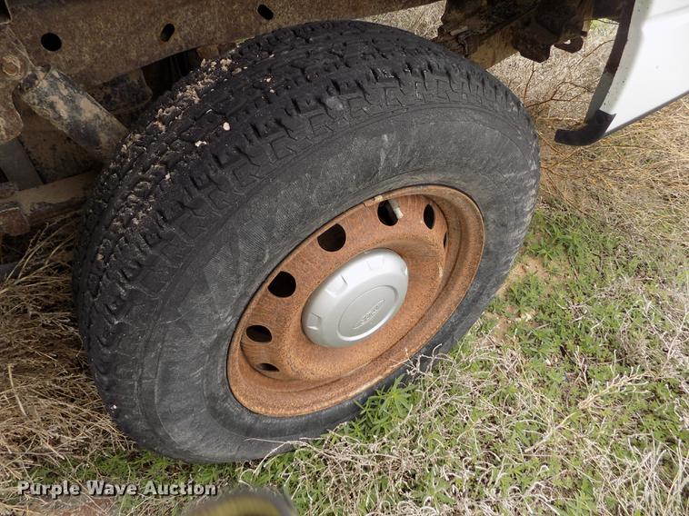 image for item FG9427 2005 Ford F150 XL SuperCab pickup truck