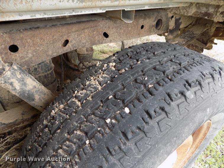 image for item FG9427 2005 Ford F150 XL SuperCab pickup truck