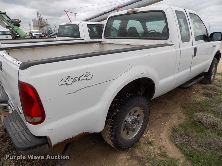 image for item FG9428 2007 Ford F250 Super Duty XL SuperCab pickup truck