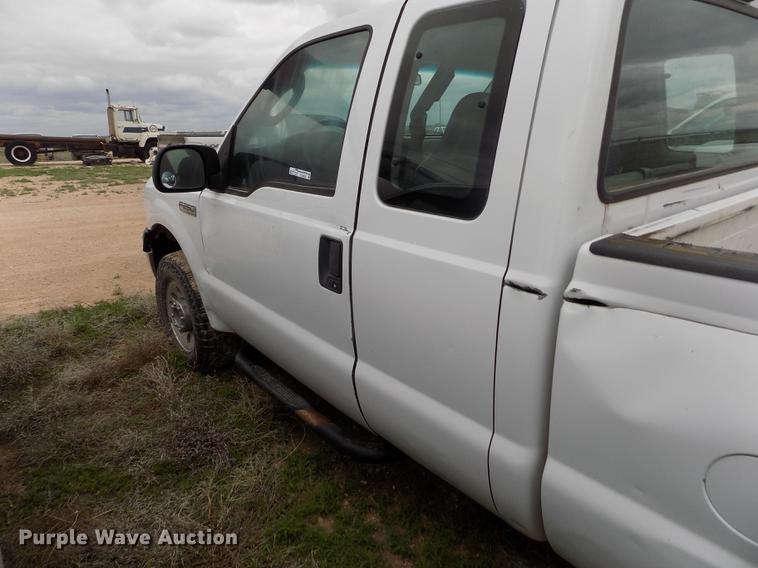 image for item FG9428 2007 Ford F250 Super Duty XL SuperCab pickup truck