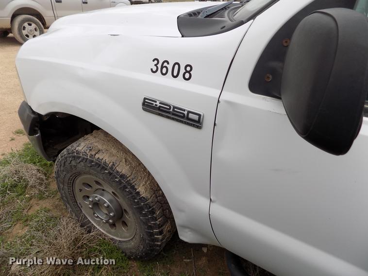 image for item FG9428 2007 Ford F250 Super Duty XL SuperCab pickup truck