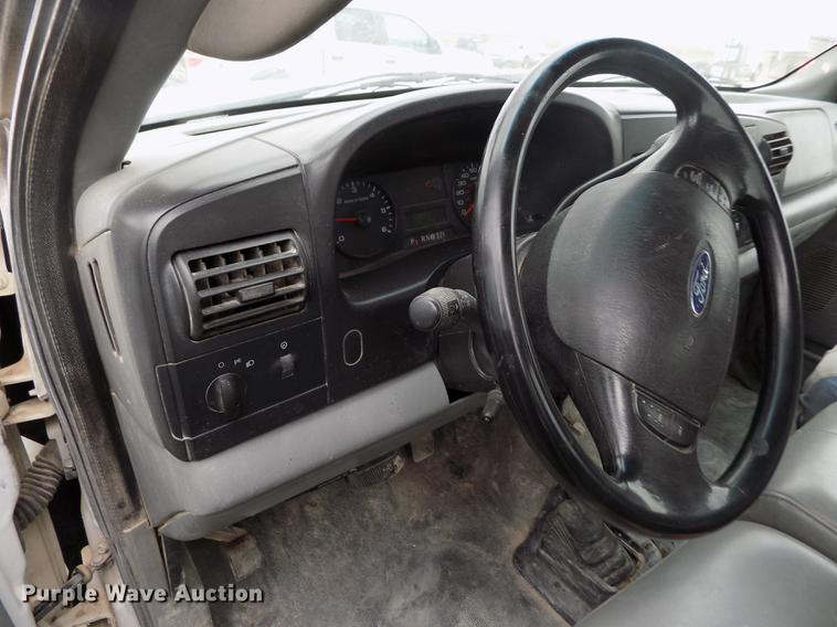 image for item FG9428 2007 Ford F250 Super Duty XL SuperCab pickup truck