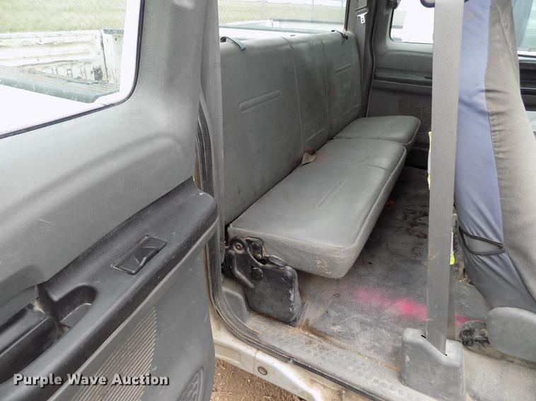 image for item FG9428 2007 Ford F250 Super Duty XL SuperCab pickup truck