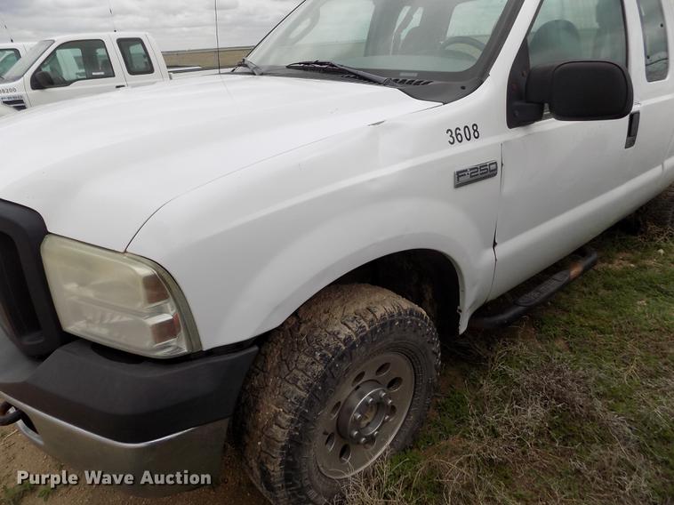 image for item FG9428 2007 Ford F250 Super Duty XL SuperCab pickup truck