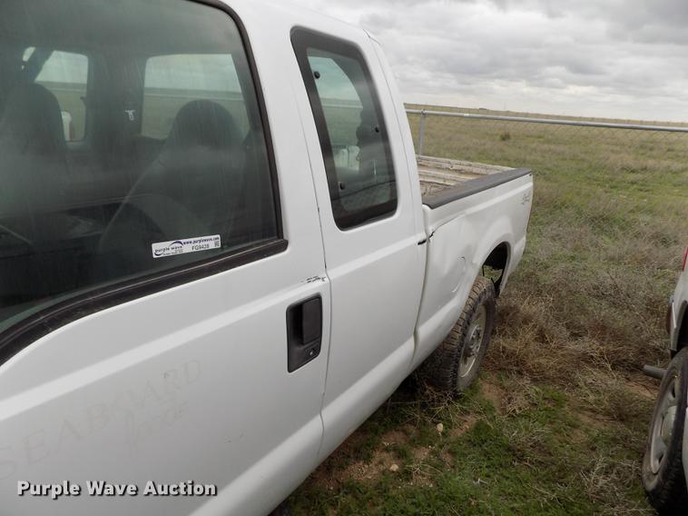 image for item FG9428 2007 Ford F250 Super Duty XL SuperCab pickup truck