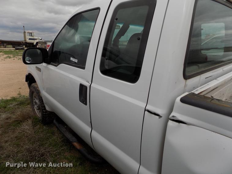 image for item FG9428 2007 Ford F250 Super Duty XL SuperCab pickup truck