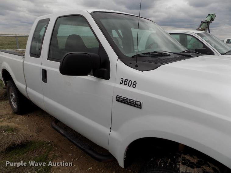 image for item FG9428 2007 Ford F250 Super Duty XL SuperCab pickup truck