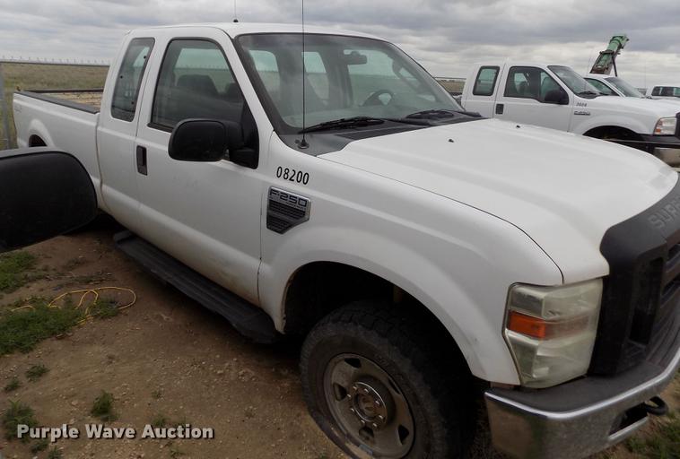 image for item FG9429 2008 Ford F250 Super Duty XL SuperCab pickup truck