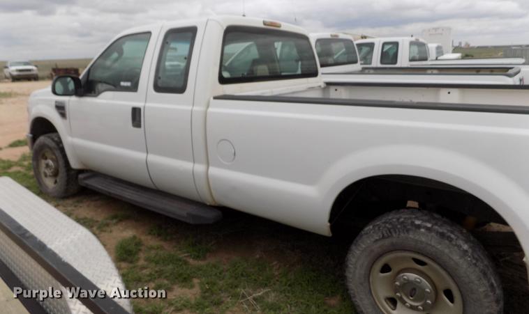 image for item FG9429 2008 Ford F250 Super Duty XL SuperCab pickup truck