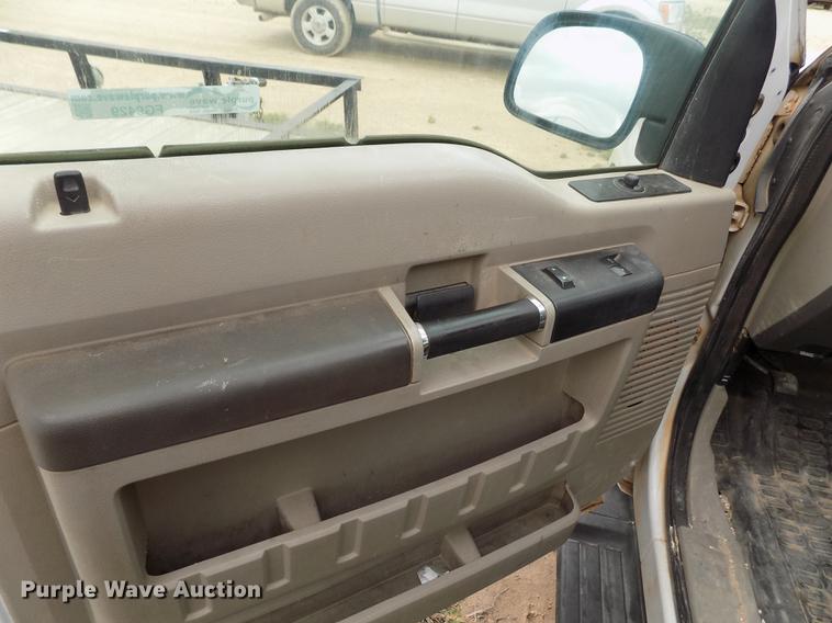 image for item FG9429 2008 Ford F250 Super Duty XL SuperCab pickup truck