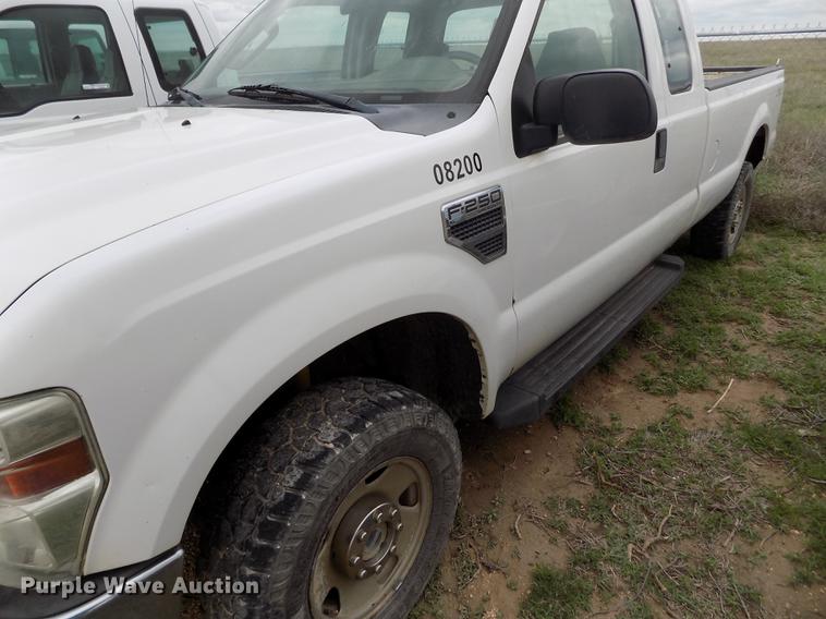 image for item FG9429 2008 Ford F250 Super Duty XL SuperCab pickup truck