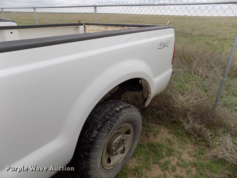 image for item FG9429 2008 Ford F250 Super Duty XL SuperCab pickup truck