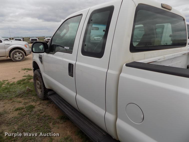 image for item FG9429 2008 Ford F250 Super Duty XL SuperCab pickup truck