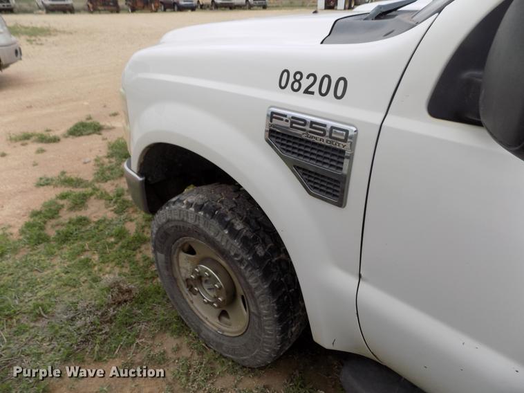 image for item FG9429 2008 Ford F250 Super Duty XL SuperCab pickup truck