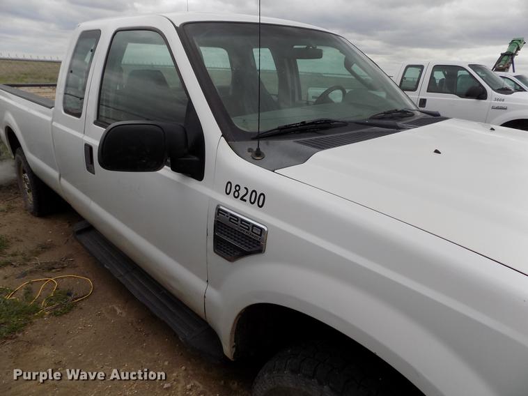 image for item FG9429 2008 Ford F250 Super Duty XL SuperCab pickup truck