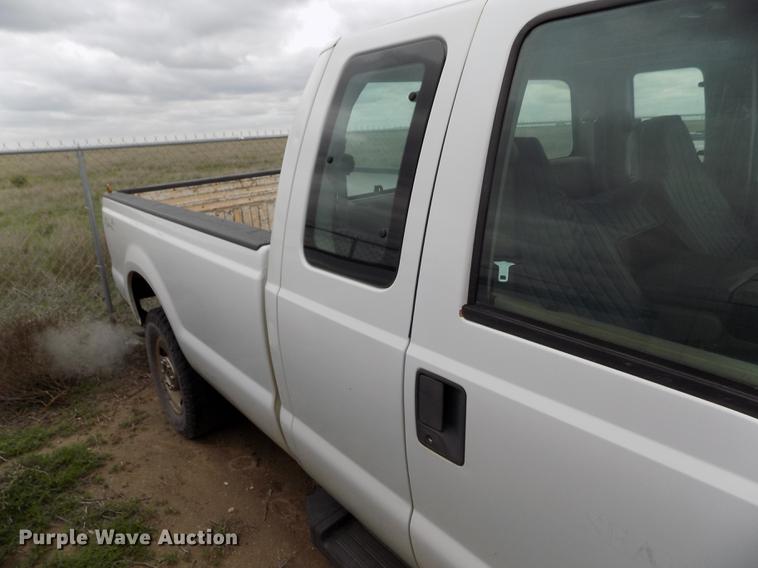 image for item FG9429 2008 Ford F250 Super Duty XL SuperCab pickup truck