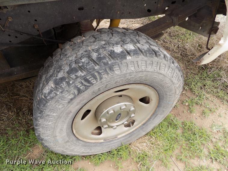 image for item FG9429 2008 Ford F250 Super Duty XL SuperCab pickup truck