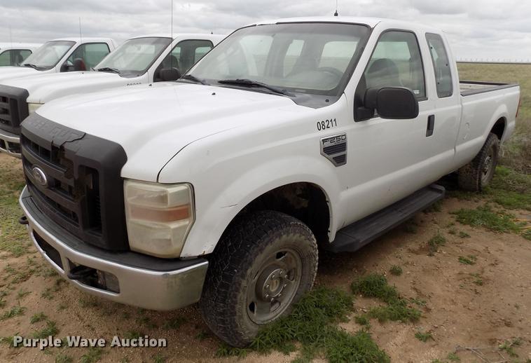 image for item FG9430 2008 Ford F250 Super Duty XL SuperCab pickup truck