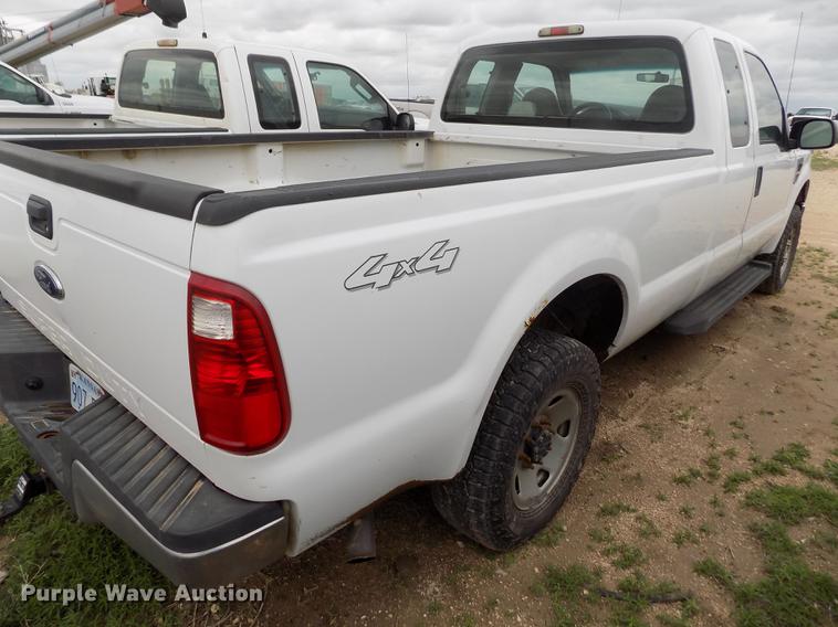 image for item FG9430 2008 Ford F250 Super Duty XL SuperCab pickup truck