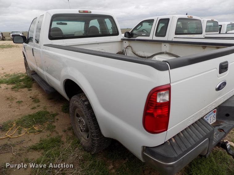 image for item FG9430 2008 Ford F250 Super Duty XL SuperCab pickup truck
