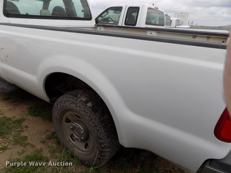 image for item FG9430 2008 Ford F250 Super Duty XL SuperCab pickup truck
