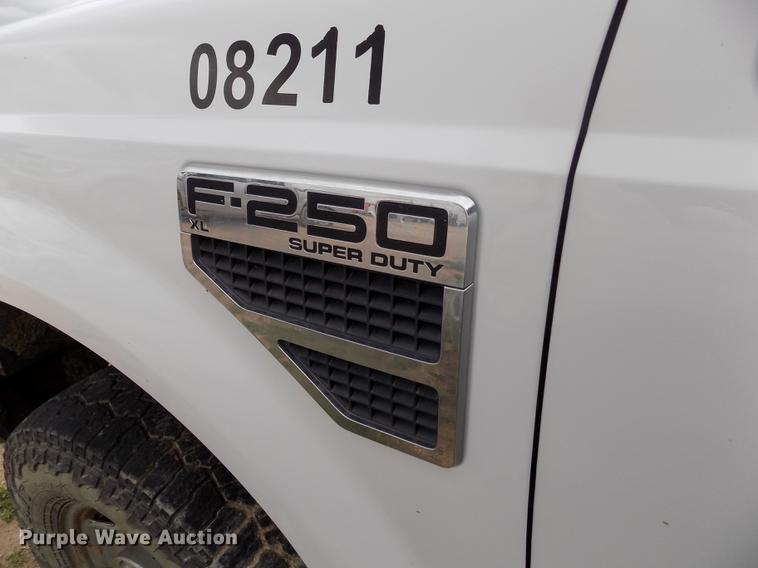 image for item FG9430 2008 Ford F250 Super Duty XL SuperCab pickup truck