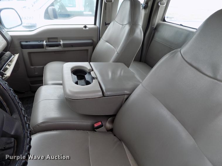 image for item FG9430 2008 Ford F250 Super Duty XL SuperCab pickup truck