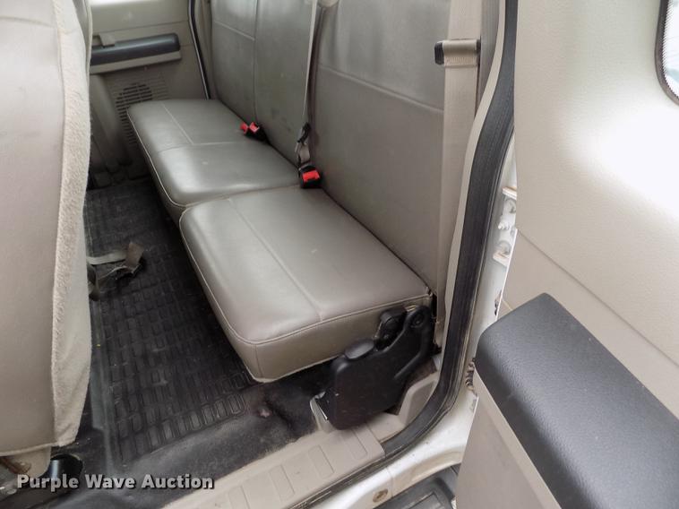 image for item FG9430 2008 Ford F250 Super Duty XL SuperCab pickup truck