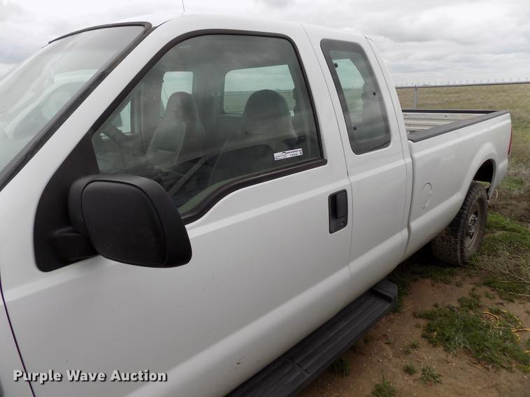 image for item FG9430 2008 Ford F250 Super Duty XL SuperCab pickup truck