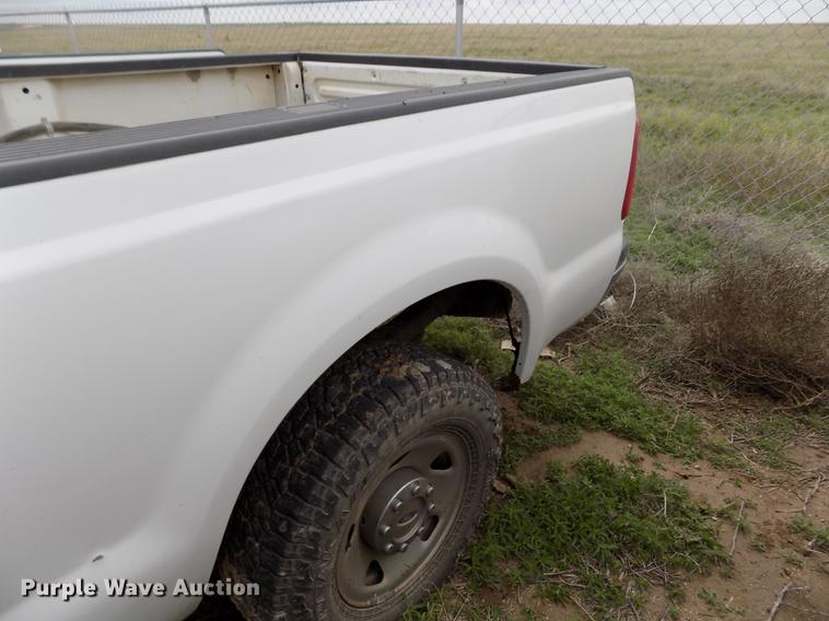 image for item FG9430 2008 Ford F250 Super Duty XL SuperCab pickup truck