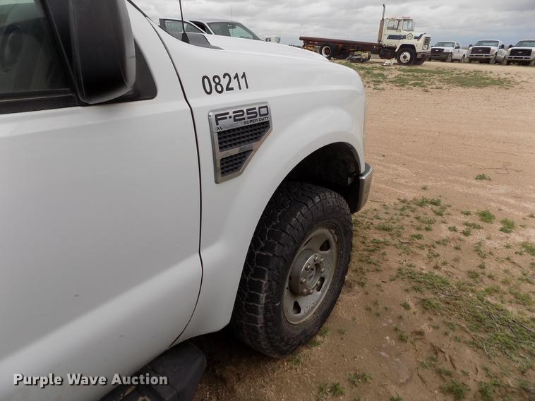 image for item FG9430 2008 Ford F250 Super Duty XL SuperCab pickup truck