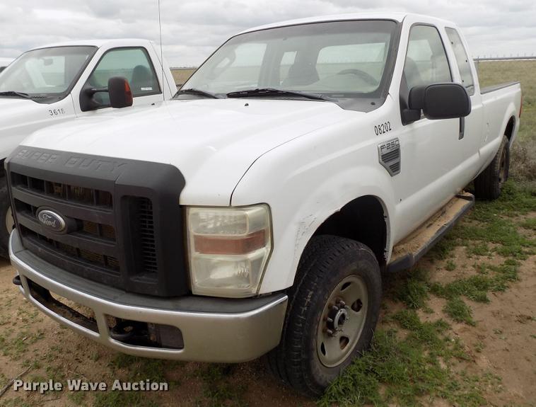 image for item FG9431 2008 Ford F250 Super Duty XL SuperCab pickup truck