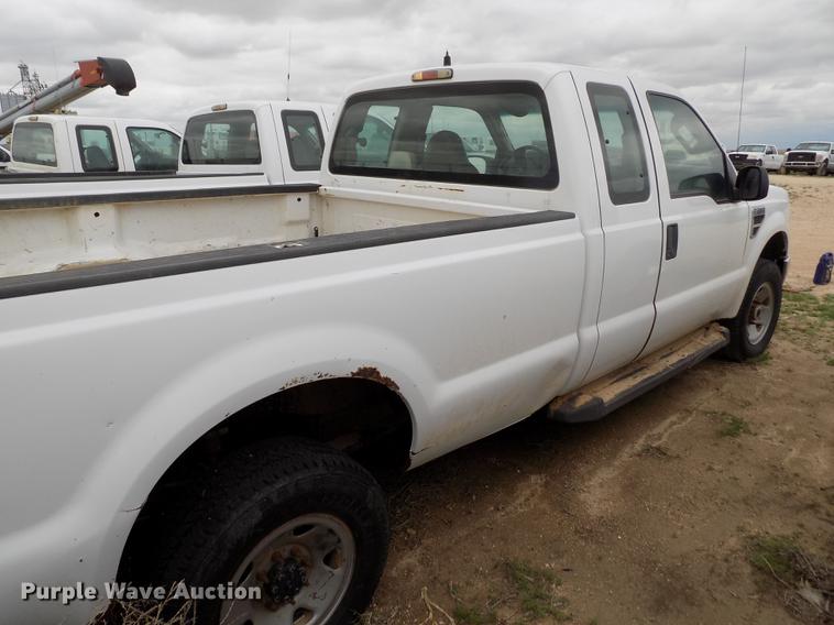 image for item FG9431 2008 Ford F250 Super Duty XL SuperCab pickup truck