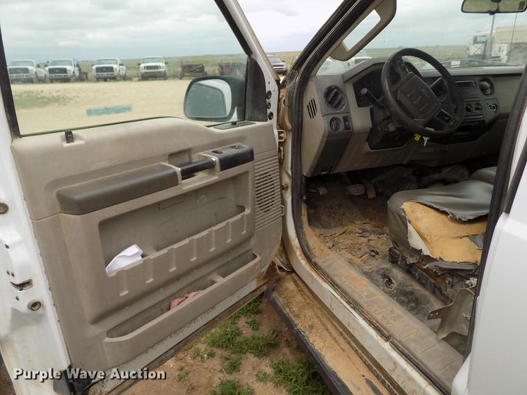 image for item FG9431 2008 Ford F250 Super Duty XL SuperCab pickup truck